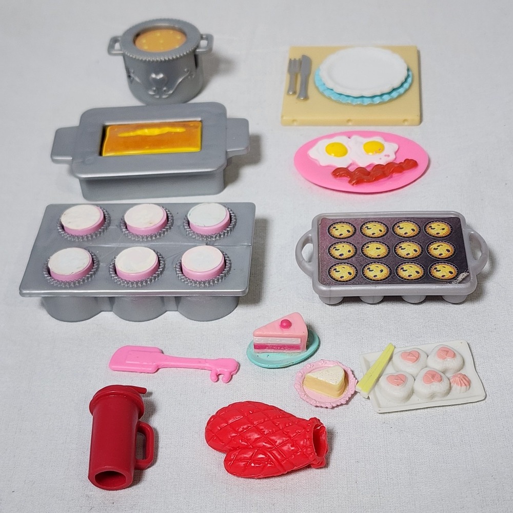 Barbie Baking Food Lot of 12 Rising Cupcakes Loaf Pan Kitchen wares Oven Mitt